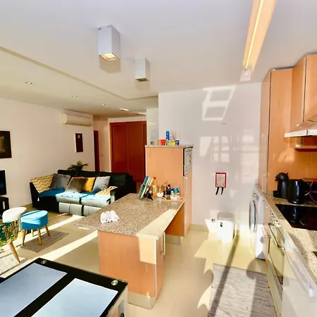 Silver - For 4 Guests 150m From Apartman *