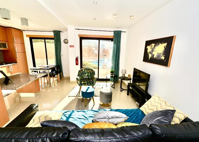 Silver - For 4 Guests 150m From Appartement